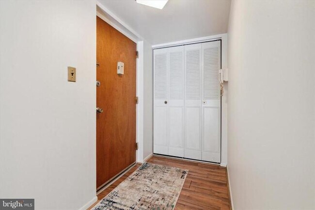 Building Photo - 100 Campbell Cir