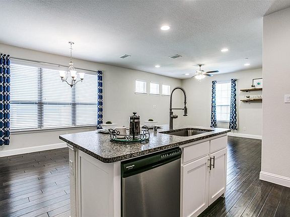 Building Photo - 4654 Rhett Ln