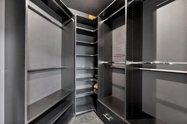 Building Photo - 250 Pharr Rd NE