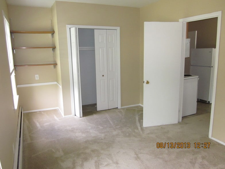 bedrooms X 2 - 955 Abbot Rd