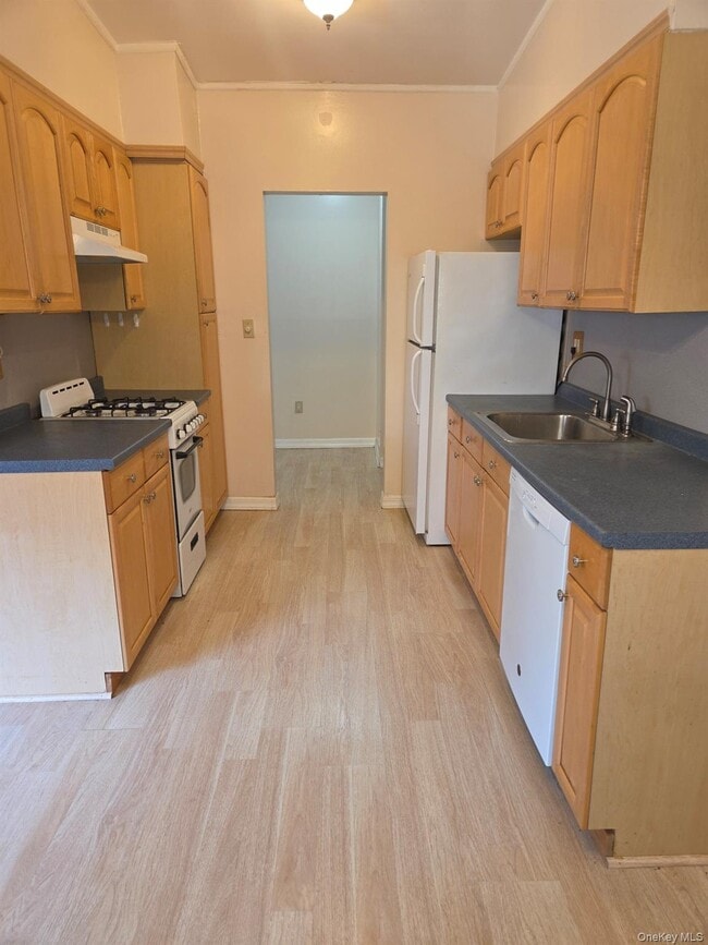 Building Photo - 267 N Newbridge Rd