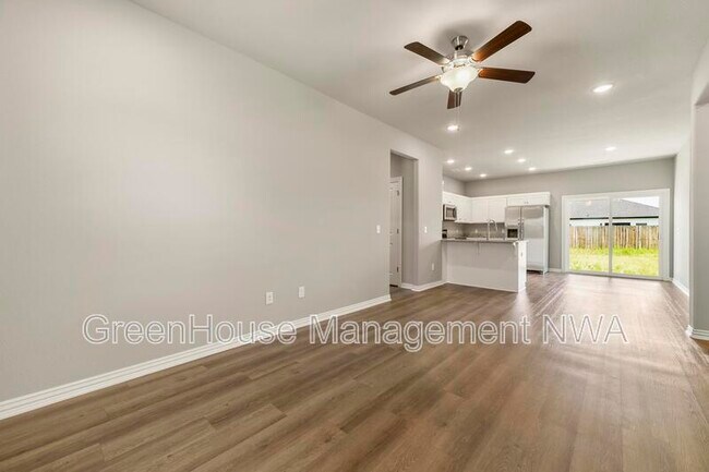 Building Photo - 210 Williams ct
