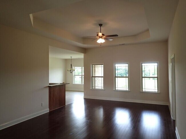 Building Photo - Available in June in amazing location
