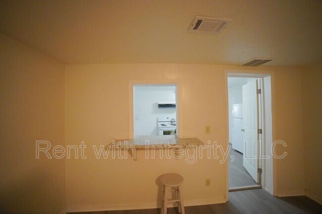 Building Photo - 1228 Alabama St