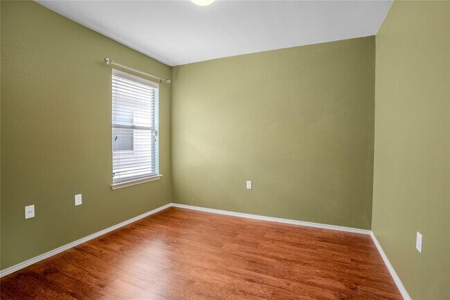 Building Photo - 8925 China Rose Dr