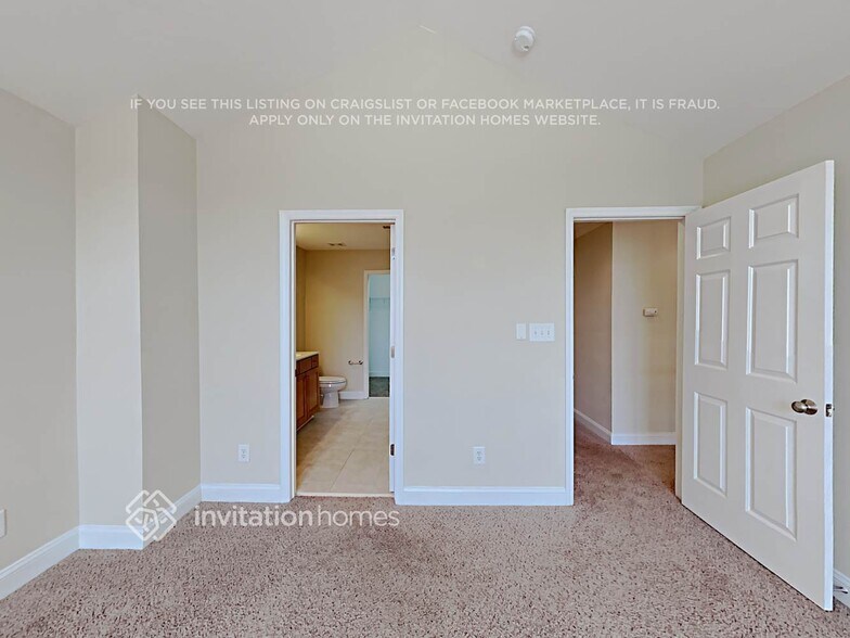 Building Photo - 1410 Nicklaus Dr