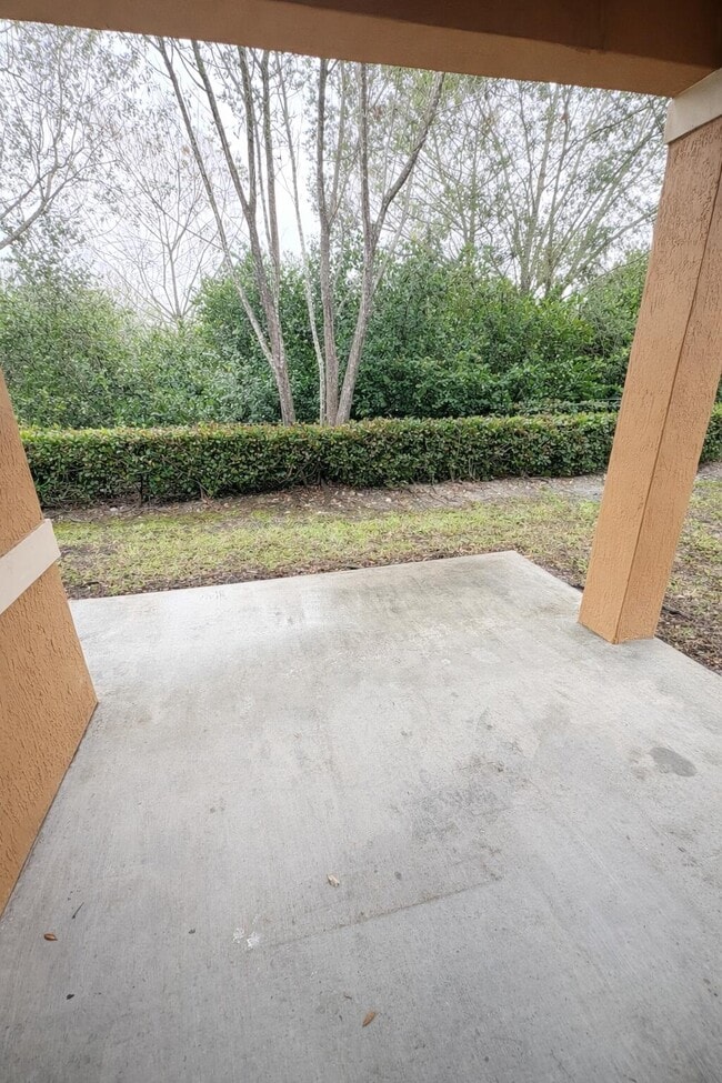 Building Photo - 2000 NW 99th Way