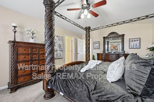 Building Photo - 2240 Whale Point