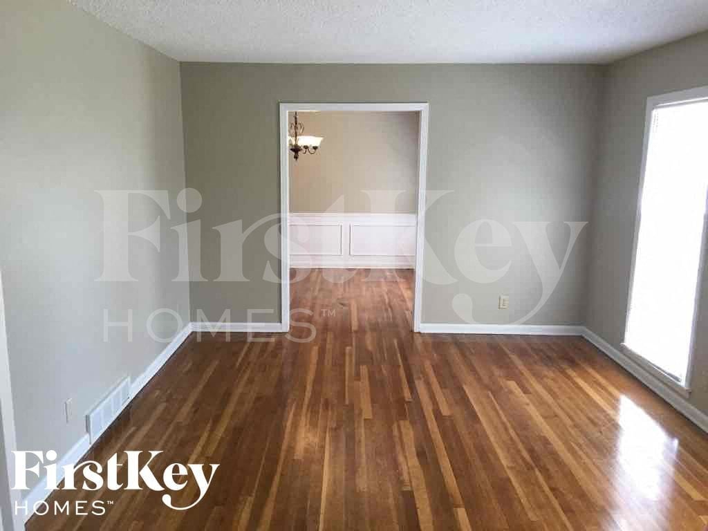 Building Photo - 6288 Ashton Rd