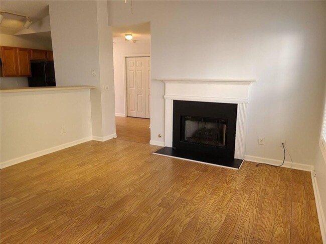 Building Photo - 363 Greystone Pkwy