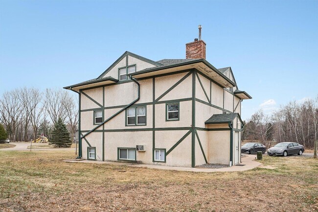 Building Photo - 17256 Kenyon St NE