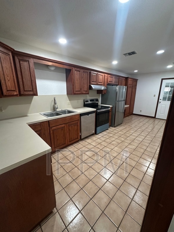 Building Photo - 5408 Guava Dr