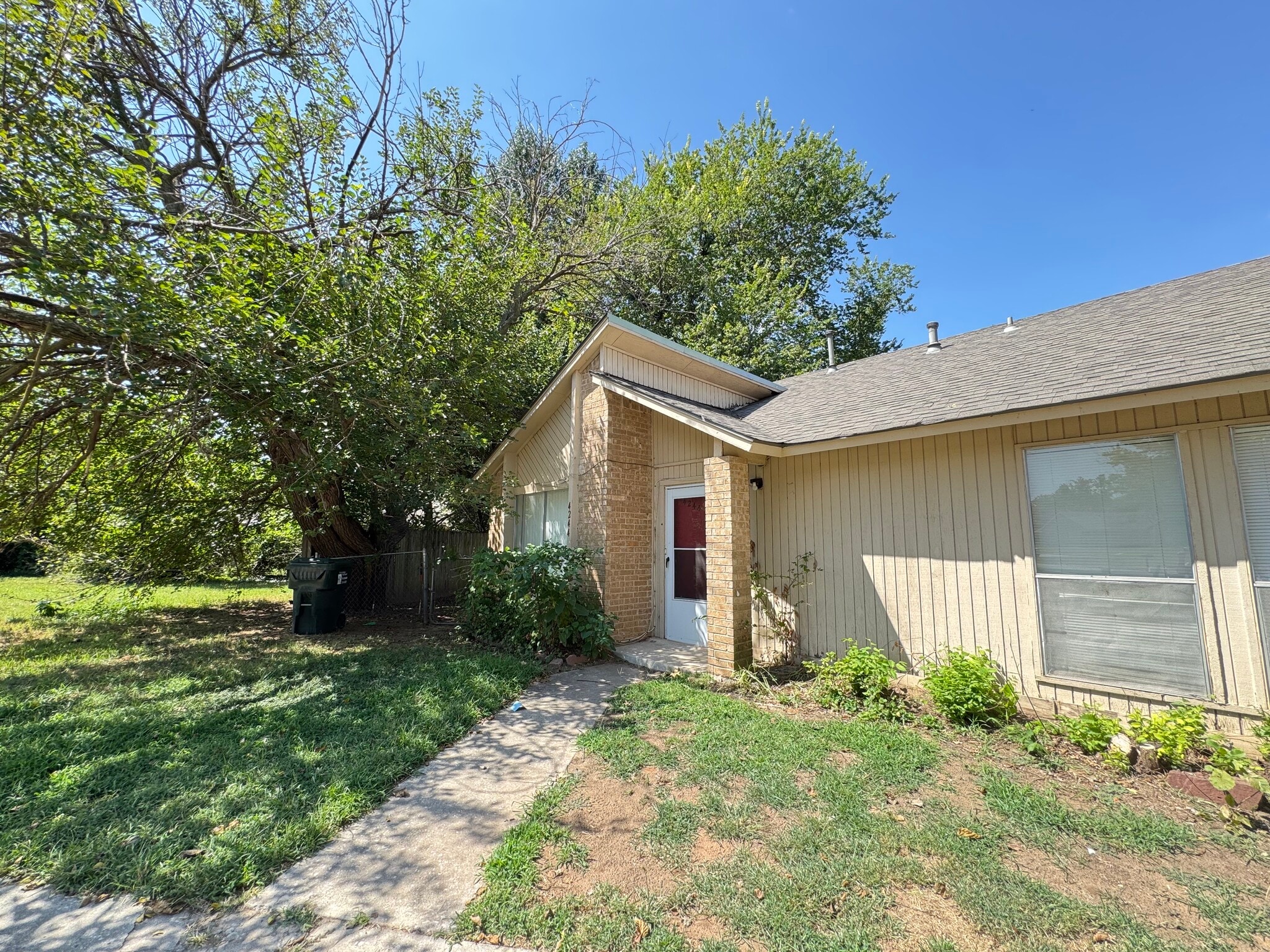 Building Photo - 4244 Wembleton Cir