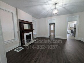 Building Photo - 3922-3924 Botanical Avenue