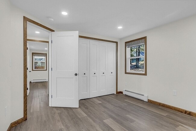 Building Photo - 23 Laurie Ln