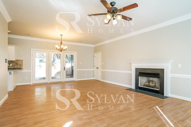 Building Photo - Enjoy Relaxation & Sophistication in this ...