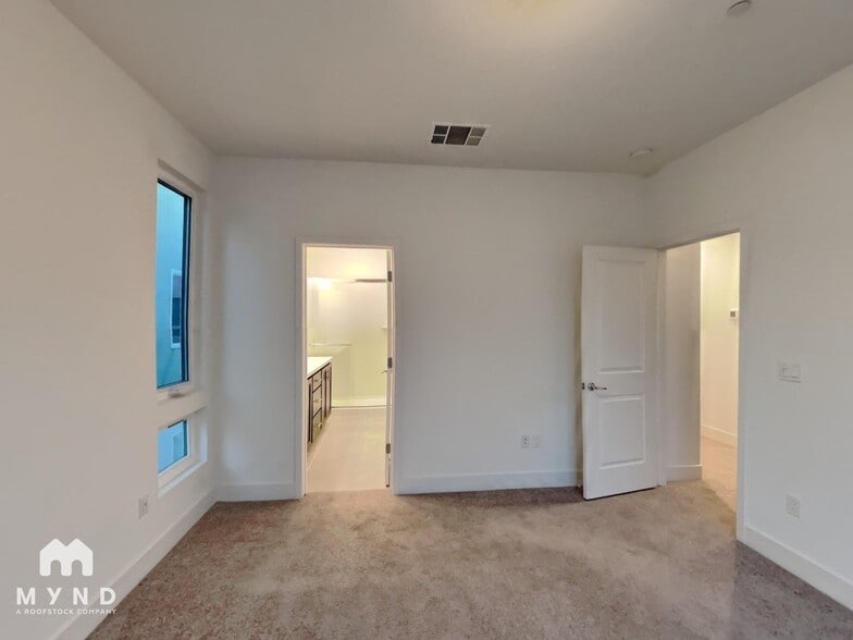 Building Photo - 1634 Portside Way