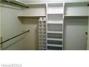 Building Photo - 8889 Augusta Ct