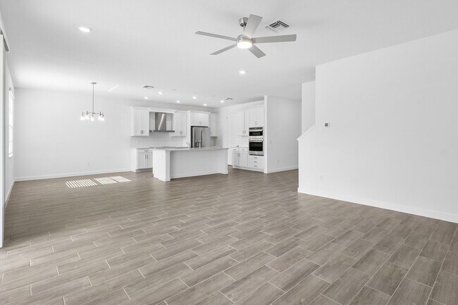 Building Photo - 6843 Cobia Cir