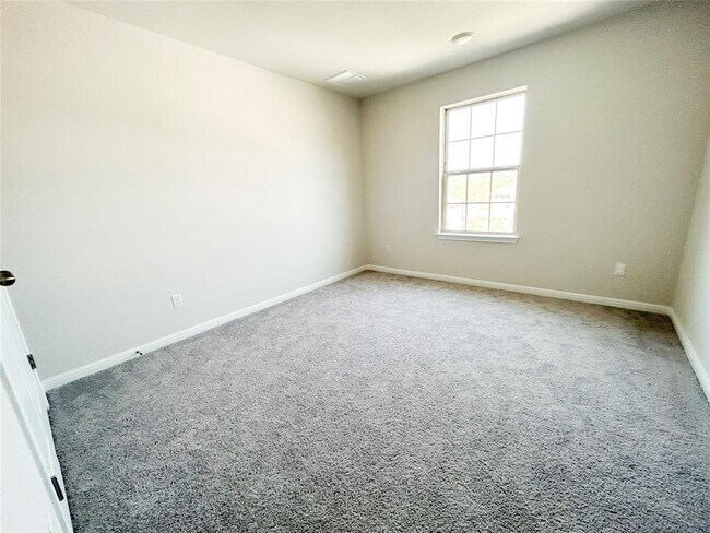 Building Photo - 4620 Modena Bay Bend
