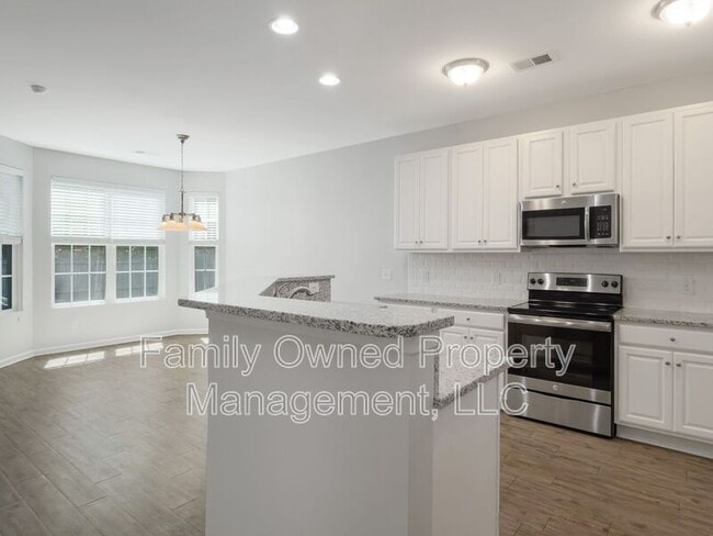 Building Photo - 8968 E Cat Tail Pond Rd