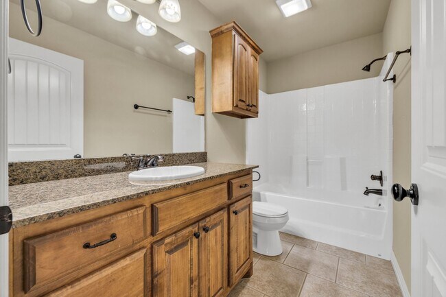 Building Photo - Executive home on double lot in beautiful Enclave at Harvard Ponds.