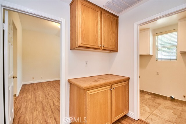 Building Photo - 24646 Maple Ln