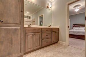 Building Photo - 102 Hickory Grv Ct