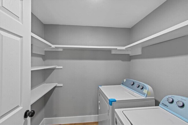 Building Photo - 102 East St