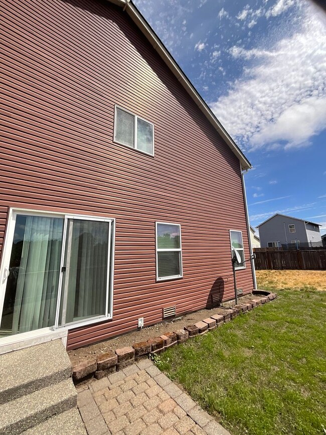 Building Photo - Charming 3-Bedroom Home for Rent