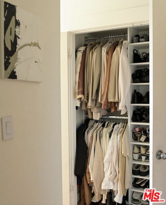 Building Photo - 1230 Horn Ave