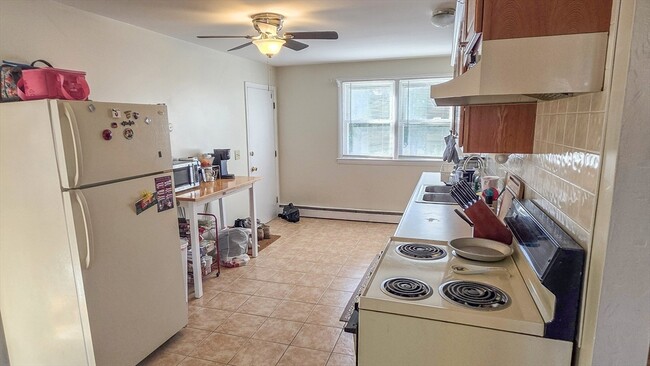 Building Photo - 55 Wedgewood Rd