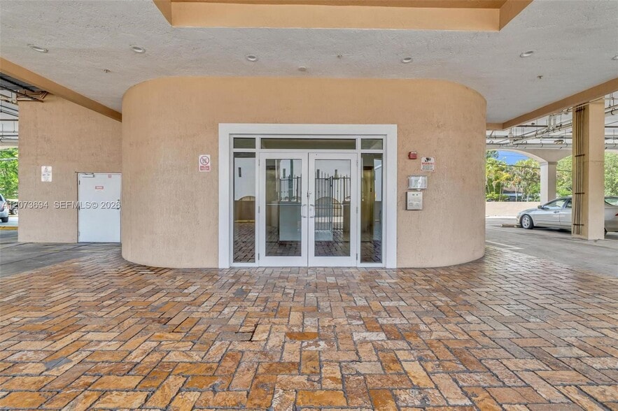 Building Photo - 5271 SW 8th St