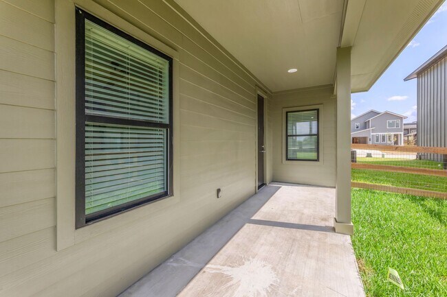 Building Photo - 3013 Alpha Wolf Ct