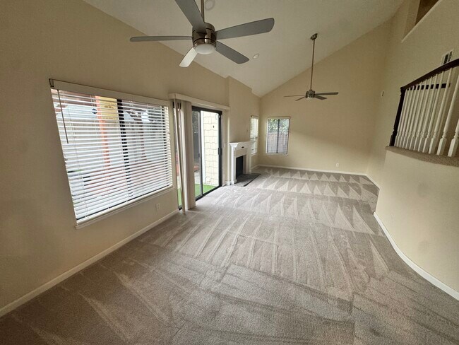 Building Photo - 1166 Fox Hollow Ct