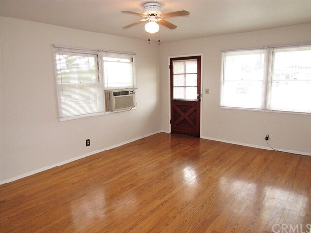 Building Photo - 430 E La Veta Ave