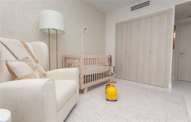 Building Photo - 92 SW 3rd St