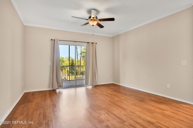 Building Photo - 190 Veracruz Dr