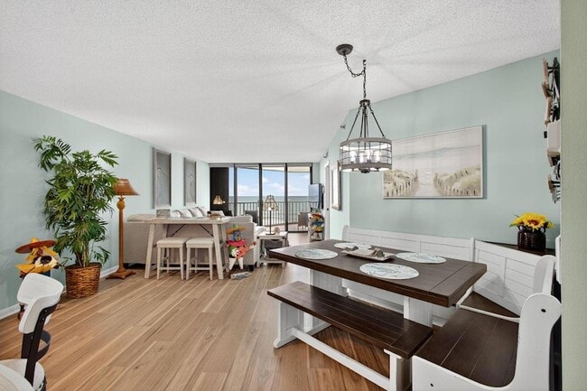 Building Photo - 9650 S Ocean Dr