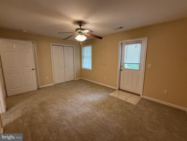 Building Photo - 202 Bell Tower Ct