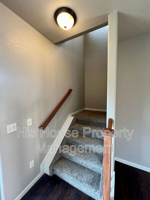 Building Photo - 4500 Tuscany St