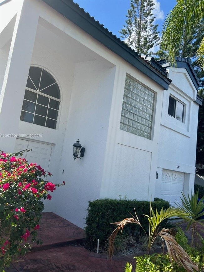 Building Photo - 202 NE 211th Ter