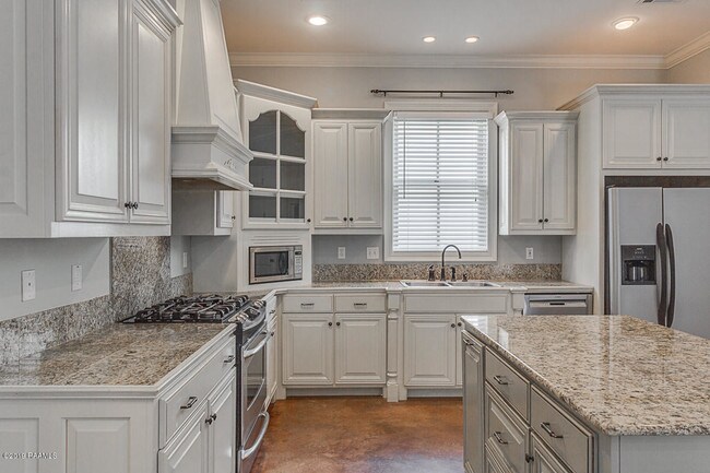 Building Photo - 500 Elysian Fields Dr