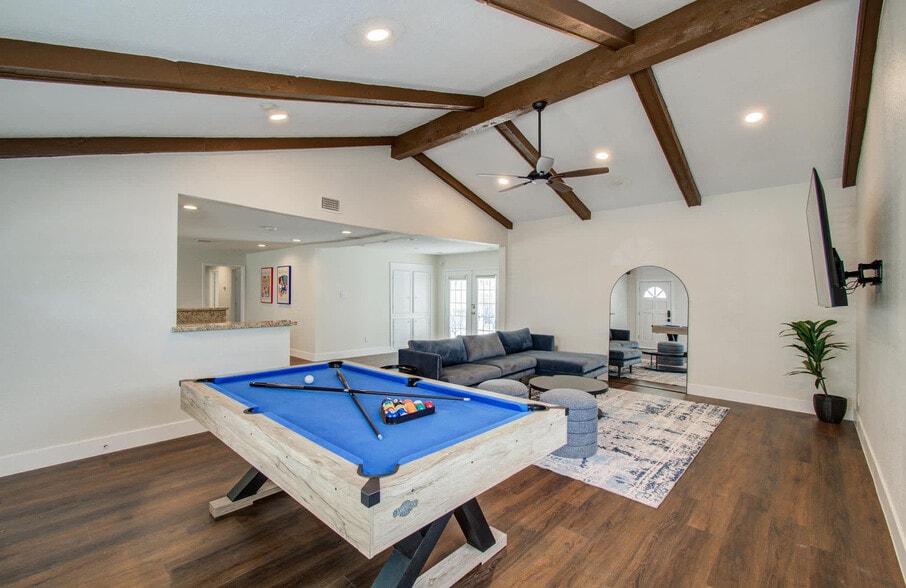 Building Photo - 2103 Radcliffe St