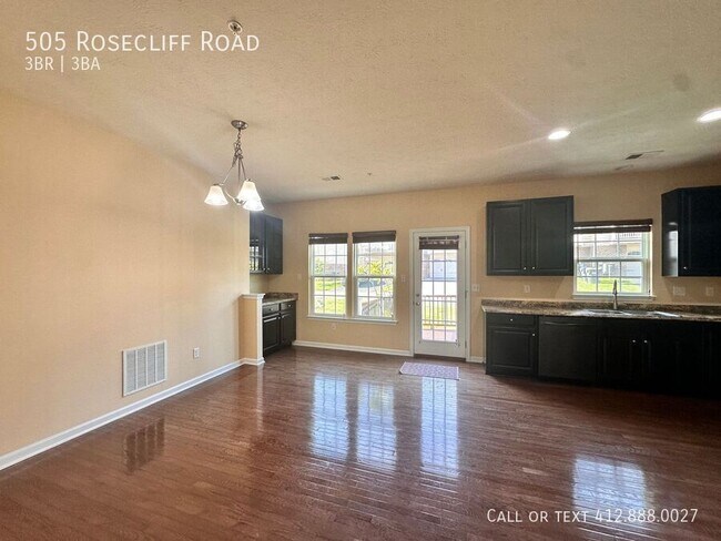 Building Photo - 505 Rosecliff Rd