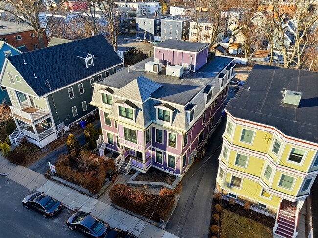 Building Photo - 34 Dix St