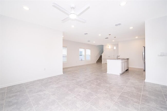 Building Photo - 7453 Ivy Tendril Ave