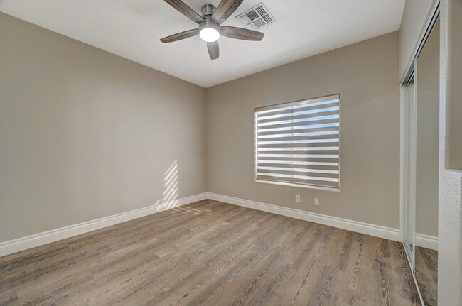 Building Photo - Marvelous Single Story, 3 Bedroom Home with NO HOA!