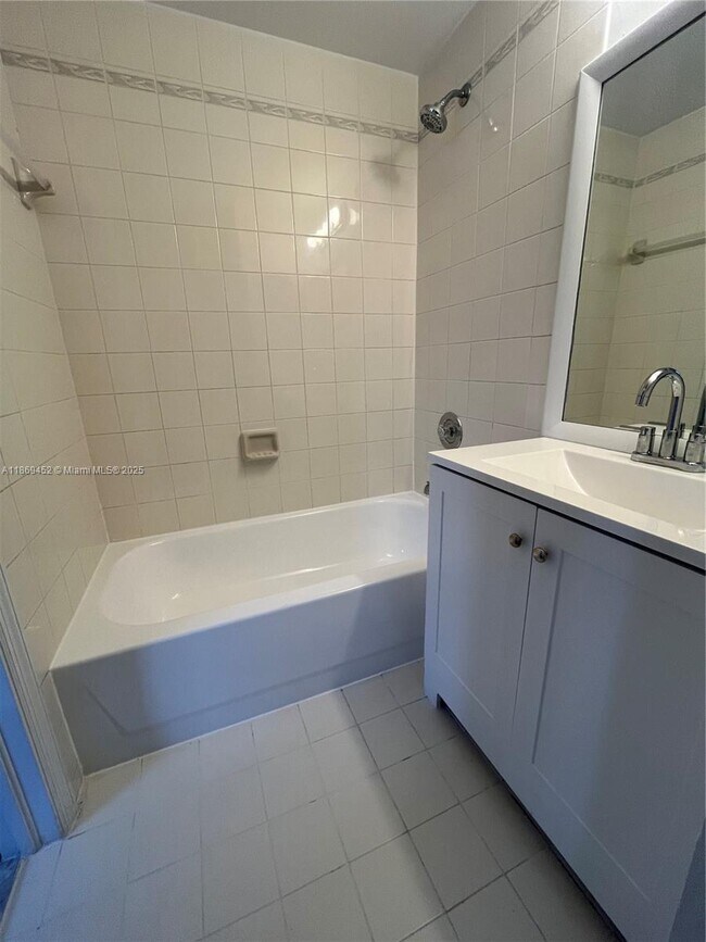 Building Photo - 751 SW 148th Ave