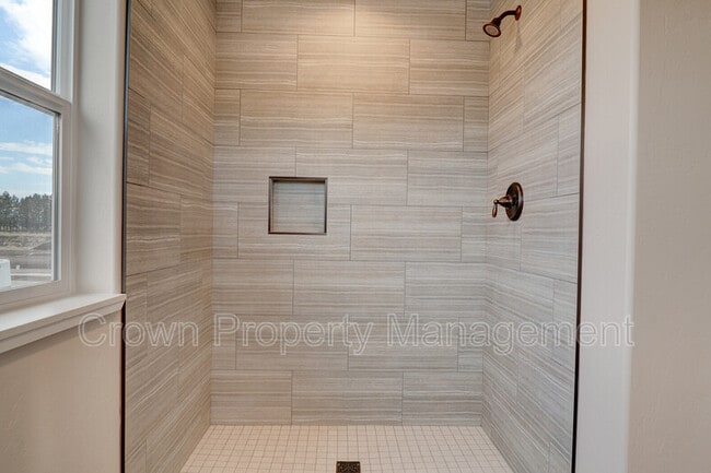 Building Photo - 517 Sparrow Rd